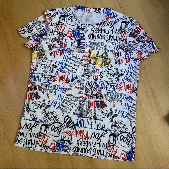 Colorful Short Sleeve T-Shirt with Graffiti Print - Picture 1 of 2